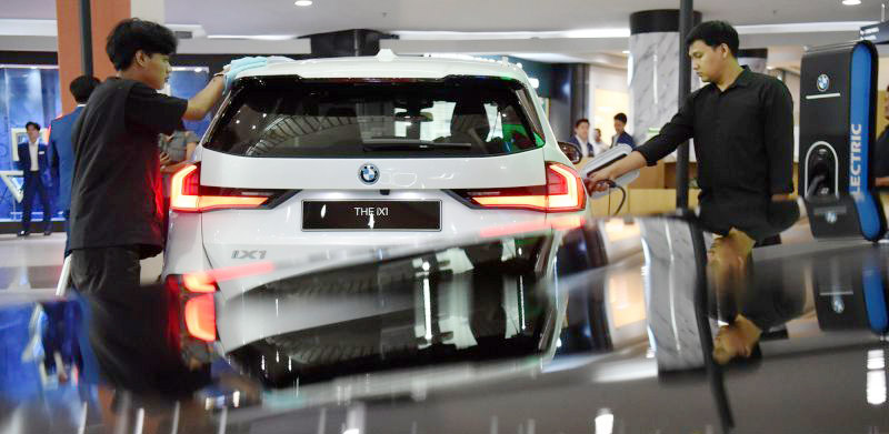 Enak Banget! Selain Bebas Ganjil Genap, Pengguna Kendaraan Listrik di DKI Juga Bebas Pajak PKB dan BBNKB