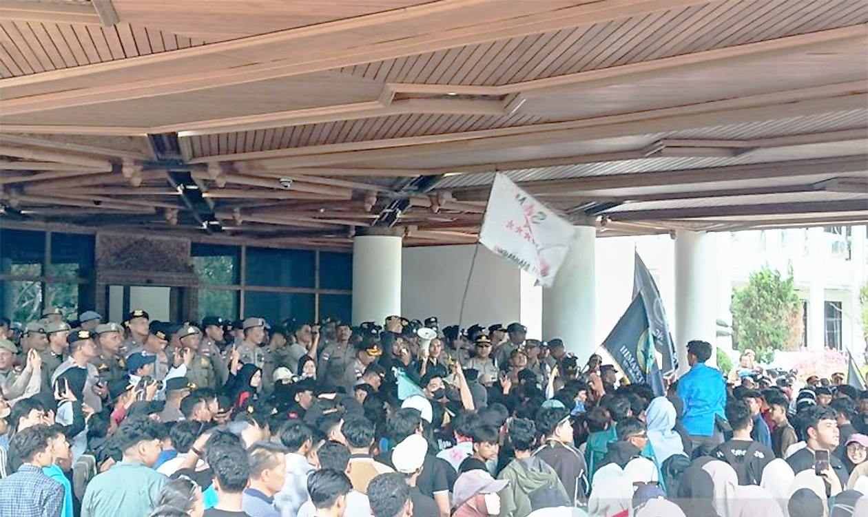 Polresta Banda Aceh Tangkap Enam Mahasiswa Aliansi Rakyat Aceh Terkait Aksi Tolak Pergub JKA? — INDONESIA — ERYU PROJECT