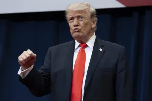 Trump Umumkan Misi Kapal di Teluk, Iran Keluarkan Peringatan Keras