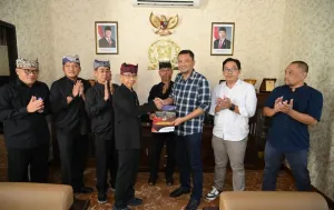 Banyuwangi Susun Raperda Trantibumlinmas, Atur Jam Operasional Swalayan dan Hiburan Malam