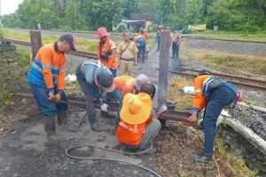 KAI Daop 6 Yogyakarta Percepat Penutupan Perlintasan Liar demi Keselamatan