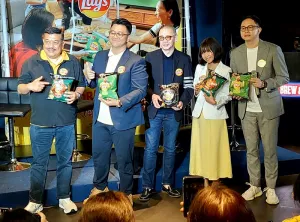 Ramaikan FIFA World Cup 2026 di Indonesia, Lay’s Hadirkan Kemasan Khusus dan Kartu Panini