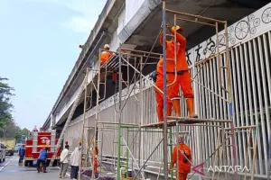 Keren! Kolong Tol Pasar Rebo Disulap Jadi Sasana Tinju, Cegah Remaja Tawuran 