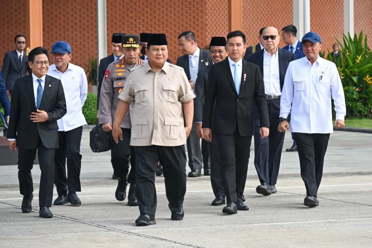 Wapres Gibran Antar Presiden Prabowo Berangkat ke KTT Ke-48 ASEAN di Filipina