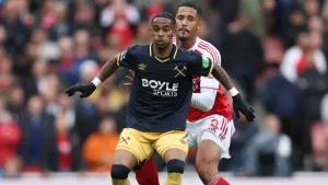 Liga Inggris: Arsenal Tinggal Selangkah Lagi Juara, Tottenham Belum Lepas dari Ancaman Degradasi