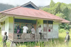 Rahasia Damai di Distrik Dabra: Intip Kedekatan Pasukan TNI dengan Tokoh Adat Papua