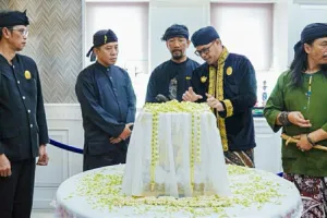 Bupati Karawang Sambut Kedatangan Mahkota Binokasih