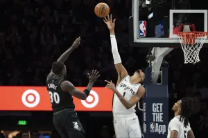 Wembanyama Bantu Spurs Tekuk Timberwolves, Knicks Selangkah Lagi ke Final Wilayah Timur NBA