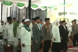 Disambut Jamaah, Wapres Gibran Hadiri Haul KH Wahab Chasbullah di Jombang.