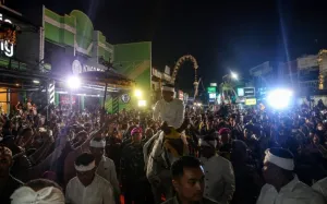 Kirab Budaya Milangkala di Karawang Sedot Ribuan Warga