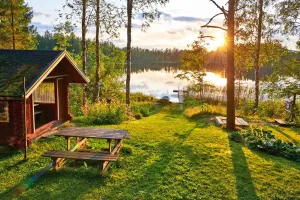 Finlandia: Kehidupan Damai di Antara Seribu Danau dan Cahaya Utara