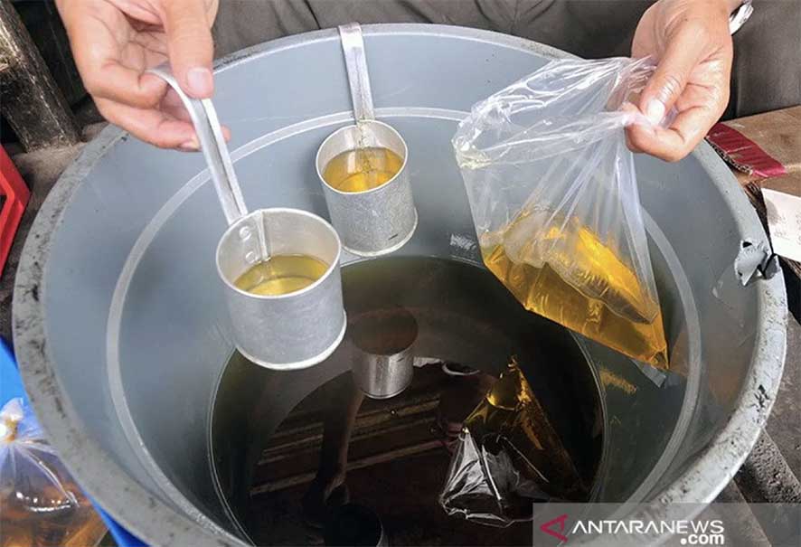 Sosialisasi Pengelolaan Limbah Minyak Jelantah di Jakbar