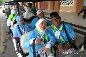 PPIH Medan Imbau Jamaah Calon Haji Istirahat di Pesawat: Kurangi Ngerumpi!