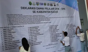 Siswa SMA/SMK se-Kudus Deklarasi Damai Cegah Tawuran Pelajar