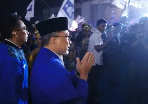 Tiga Kali Dukung Prabowo, Zulhas Target PAN Masuk Tiga Besar di Jatim