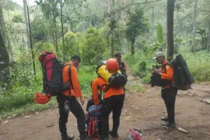 Tim SAR Temukan Mahasiswa ITB di Gunung Puntang dalam Kondisi Selamat