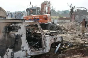 Tragedi Pakistan: 15 Polisi Tewas Seketika Akibat Serangan Bunuh Diri