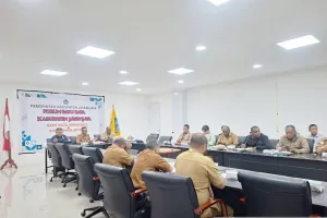 Dukcapil Jakarta Barat Raih Penghargaan Capaian e-KTP Tertinggi Nasional dari Kemendagri