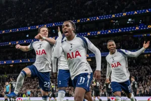 Liga Inggris: Tottenham Hotspur Gagal Menjauh dari Zona Degradasi Usai Ditahan Imbang 1-1 Leeds United