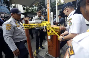 Penyegelan Parkir Blok M Square: Ada Apa di Balik Angka Kerugian Rp50 Miliar?
