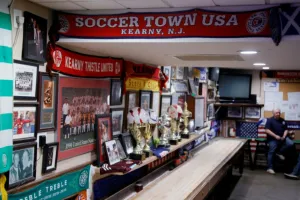 Warga Kota Pecinta Sepak Bola di AS Tak Sanggup Beli Tiket Piala Dunia
