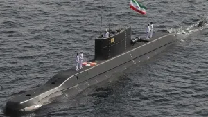 Iran Operasikan Kapal Selam Serang Korea Utara di Selat Hormuz