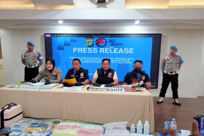 WNA China Produksi 842 Vape Etomidate Senilai Rp2 Miliar di Apartemen Jakarta Utara