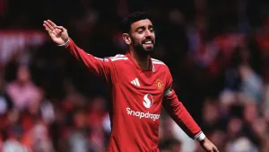 Liga Inggris: Fernandes Samai Rekor Assist, Manchester United Menang Dramatis atas Nottingham Forest