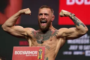McGregor is Back! Connor McGregor “Comeback” ke UFC untuk Tanding Ulang Melawan Max Holloway