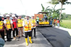 Pemprov Sulawesi Selatan Percepat Pengerjaan Jalan untuk Dukung Distribusi Barang