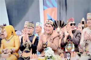 Tampil Paling Memukau, Barito Utara Borong Pujian di Festival Budaya Isen Mulang 2026