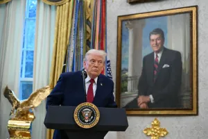 Trump Ingatkan Iran: Waktu Terus Berjalan, Bergerak Cepat!
