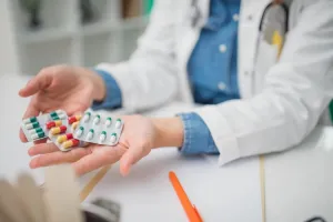 BPOM Tegaskan Pegawai Ritel Penjual Obat Wajib Miliki Sertifikat