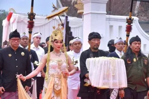 Kirab Budaya Tatar Sunda Sukses Digelar, KDM Senang Ekonomi Warga Jabar Ikut Kena Dampak 