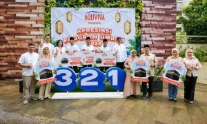 AQUVIVA Gelar Pelepasan 9 Pemenang Program Ramadan dan Marbot Masjid untuk Berangkat Umrah