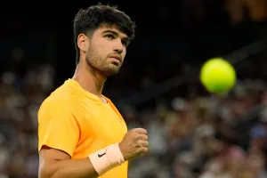 Cedera Pergelangan Tangan Paksa Alcaraz Absen di Wimbledon 2026
