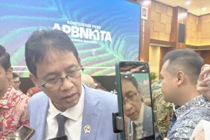 Menkeu Purbaya Putuskan Cukai Rokok 2027 Gak Bakal Berubah