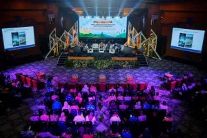 Wisata Aman Jadi Prioritas, Kemenpar Siapkan Pelatihan untuk Pemandu Gunung dan Snorkeling