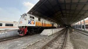 Anjlokan KA Jaka Tingkir di Stasiun Pasar Senen, Lima Kereta Jurusan Surabaya dan Malang Terlambat Datang
