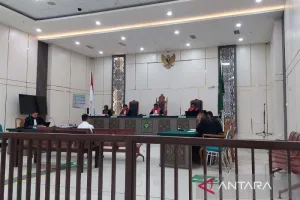Hakim Vonis Dua Tahun Penjara untuk Dua Terdakwa Korupsi SPPD