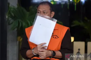 KPK Dalami Dugaan Penukaran Valas oleh Tersangka Korupsi Bea Cukai Sisprian Subiaksono.