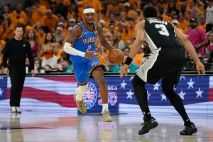 Thunder Bangkit Bungkam Spurs, Unggul 2-1 di Final Wilayah Barat NBA