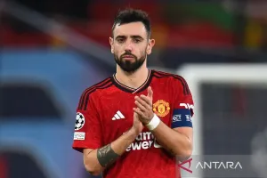 Bruno Fernandes Jadi Pemain Terbaik Liga Inggris 2025/2026