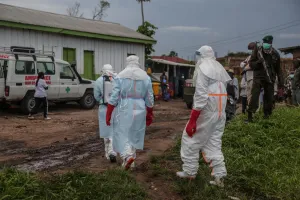 Melompat Antar-Wilayah, Ebola Intai 10 Negara di Afrika