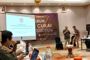 Tulus Abadi Ungkap Belanja Rokok Jadi Pemicu Kemiskinan Keluarga.