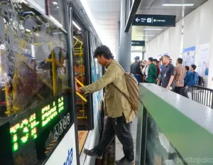 Baru Setahun Beroperasi, Bus Transjakarta Rute PIK2-Blok M Sudah Melayani 1,4 Juta Penumpang