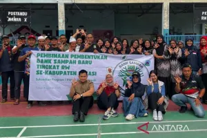 Pemkab Bekasi Mewajibkan Setiap RW Membentuk Bank Sampah