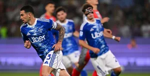 Serie A Italia: Como dan Roma Lolos ke Liga Champions, Milan dan Juventus Gagal Total