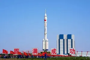 Tiongkok Luncurkan Shenzhou-23, Target Kirim Manusia ke Bulan Sebelum 2030