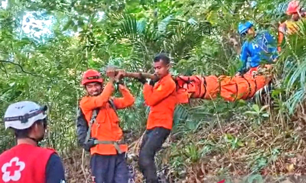 Tragis, Lima Pendaki Tersambar Petir di Gunung Marolo Maros